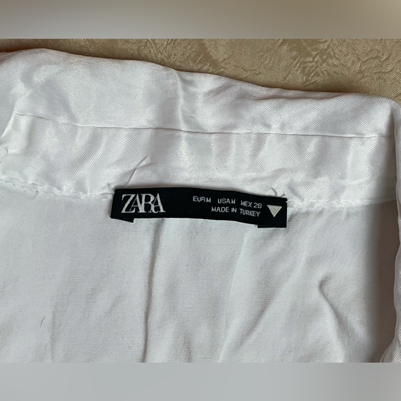 White dress - Picture 2 of 2